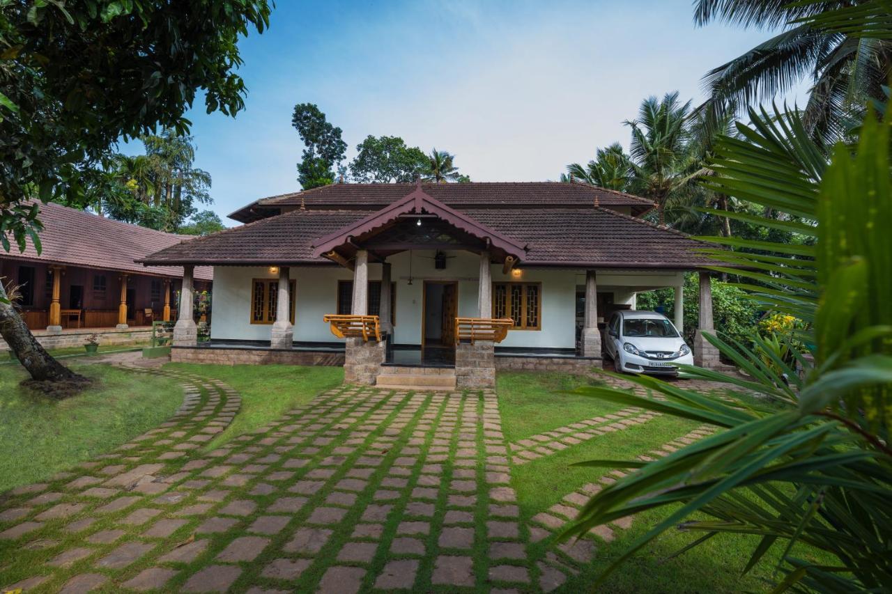 Kuttichira Heritage Home Alappuzha Eksteriør bilde